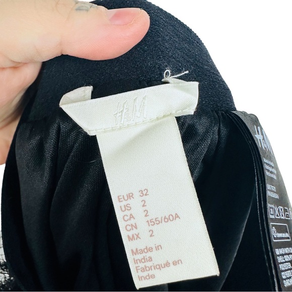 H&M Textured Peacock Feather Print Frilly High Waisted Pull On Circle Min Skirt - Picture 5 of 8